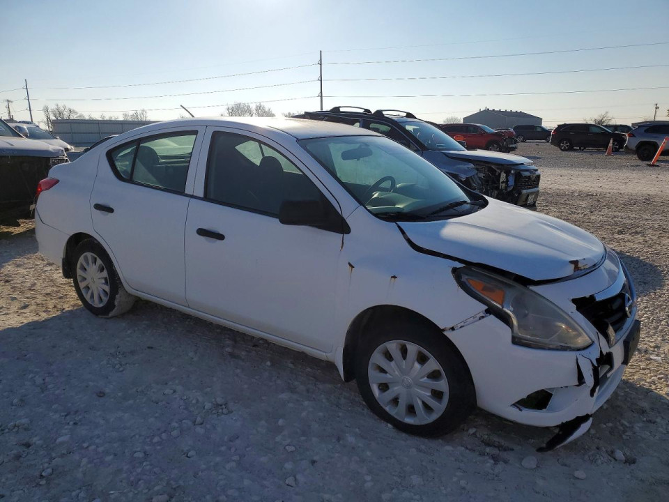 Nissan VERSA 2015 — Copart