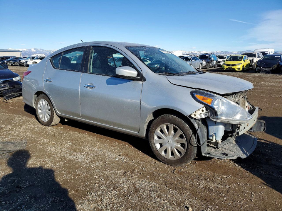 Nissan VERSA 2019 — Copart