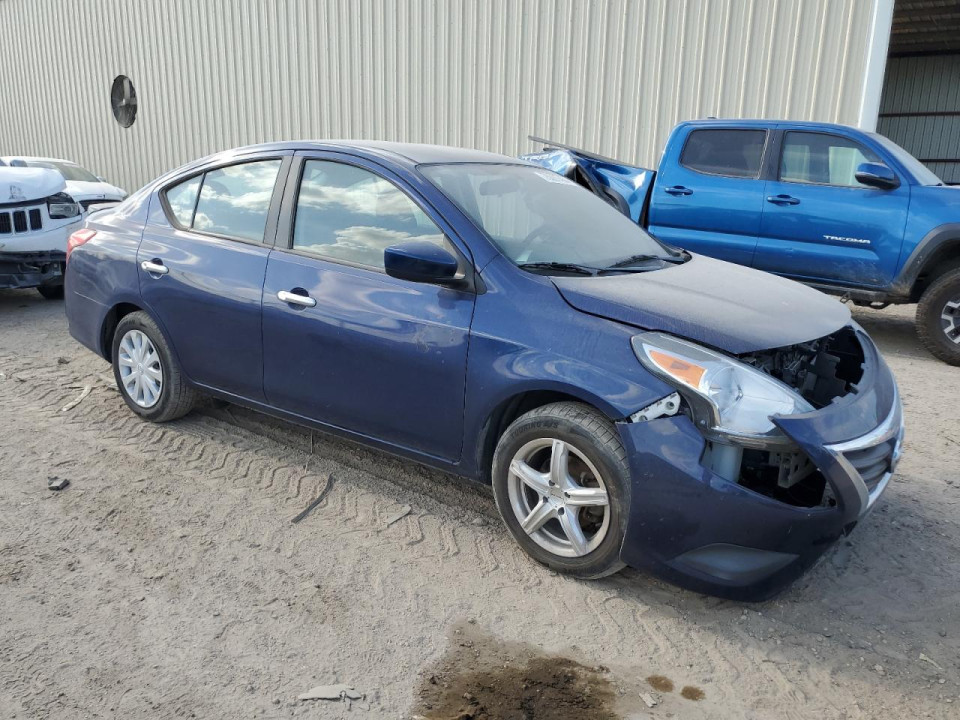 Nissan VERSA 2019 — Copart