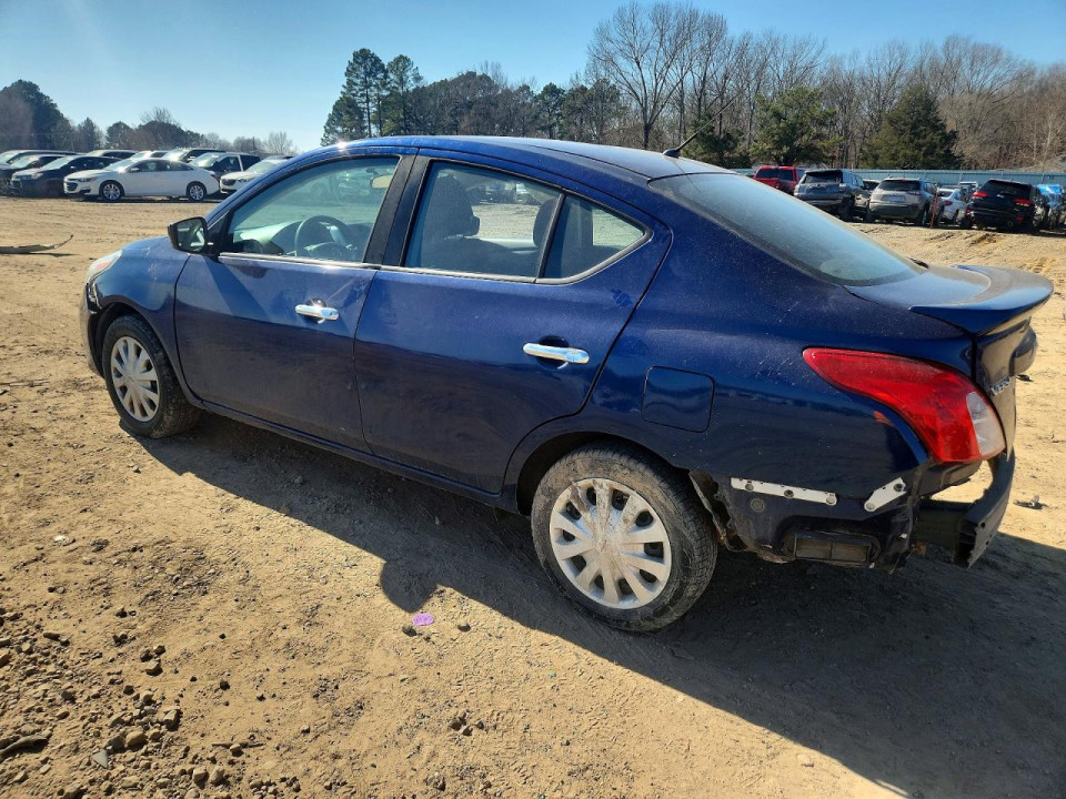 Nissan VERSA 2019 — Copart