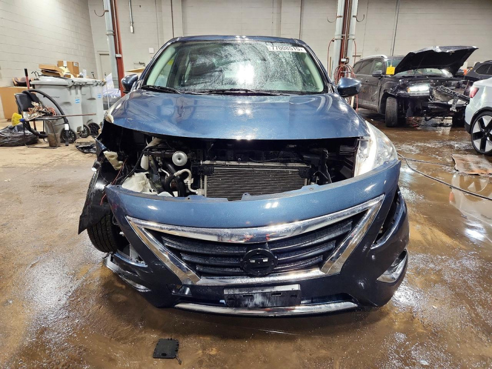 Nissan VERSA 2017 — Copart