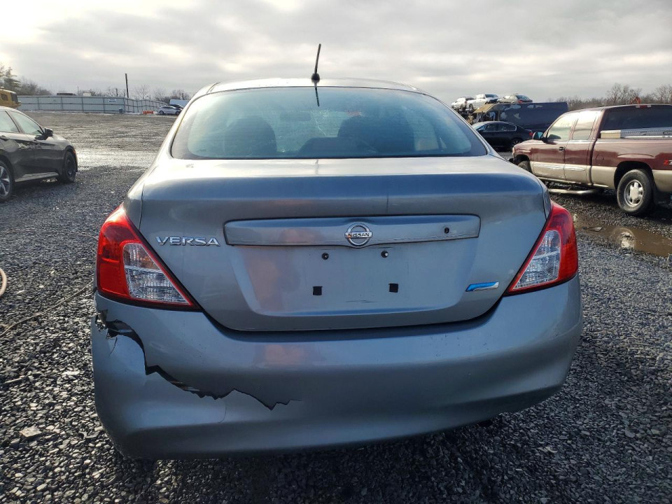 Nissan VERSA 2013 — Copart
