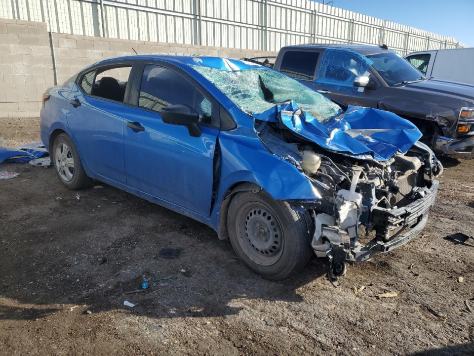 Nissan VERSA 2020 — Copart