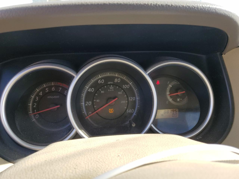 Nissan VERSA 2010 — Copart