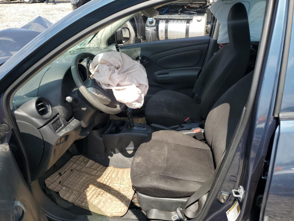 Nissan VERSA 2015 — Copart