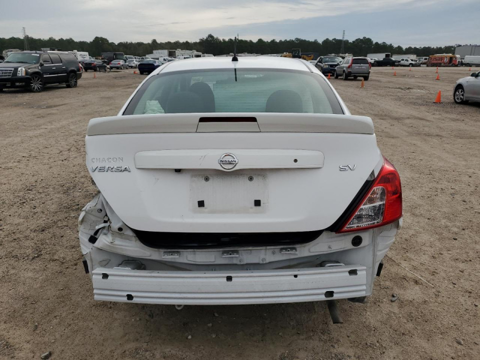 Nissan VERSA 2019 — Copart