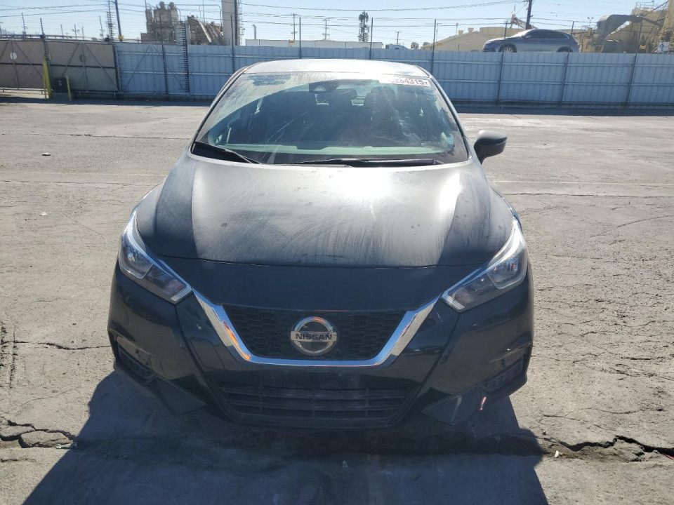 Nissan VERSA 2021 — Copart