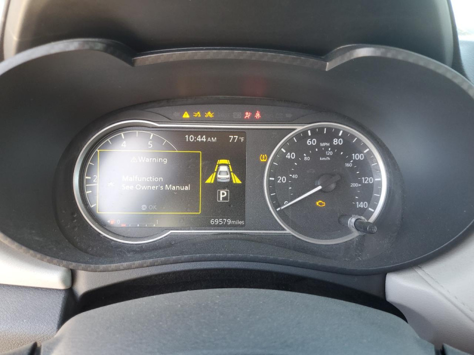 Nissan VERSA 2021 — Copart