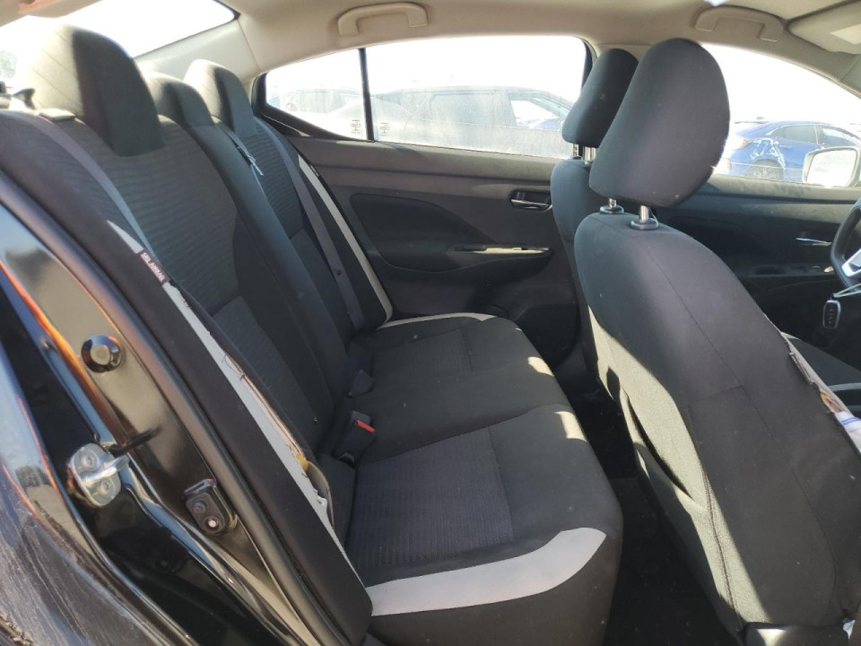 Nissan VERSA 2021 — Copart