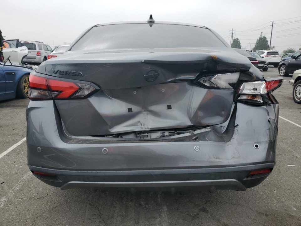 Nissan VERSA 2020 — Copart