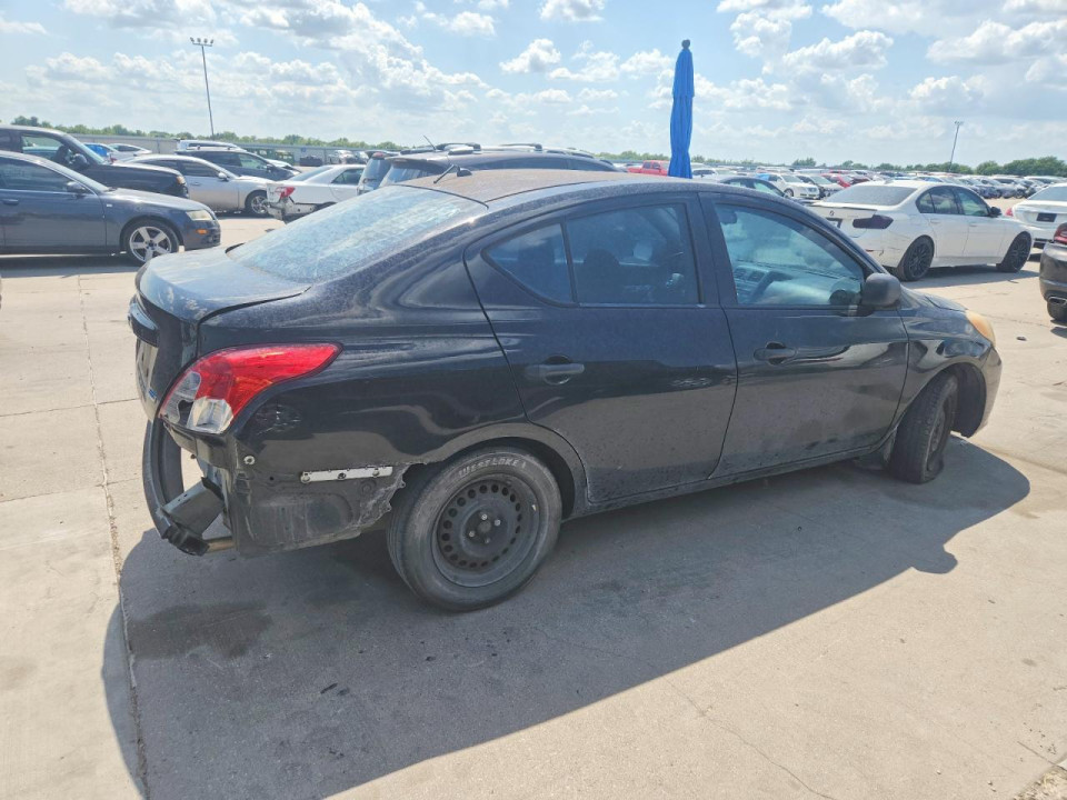 Nissan VERSA 2012 — Copart