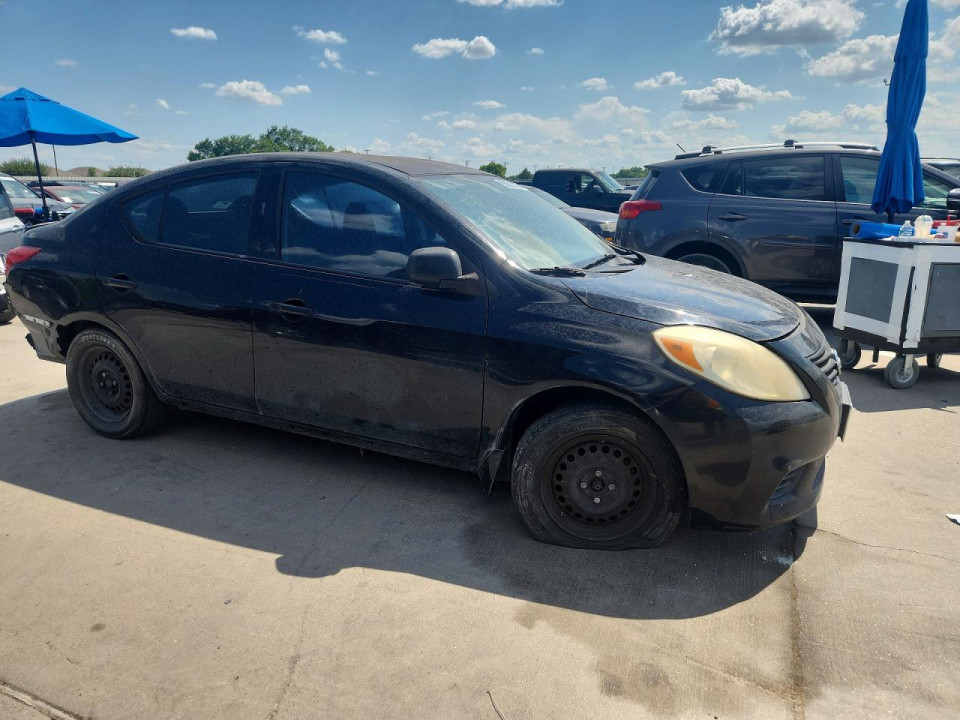 Nissan VERSA 2012 — Copart
