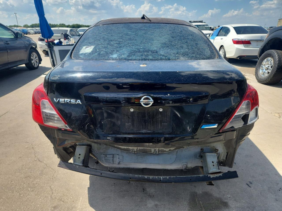 Nissan VERSA 2012 — Copart