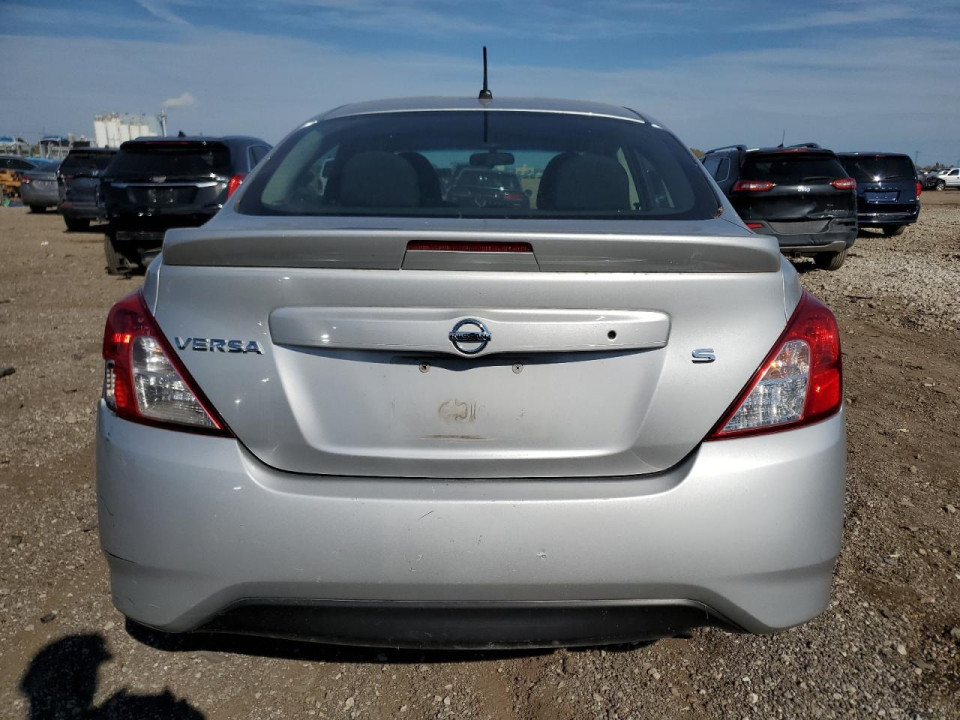 Nissan VERSA 2017 — Copart