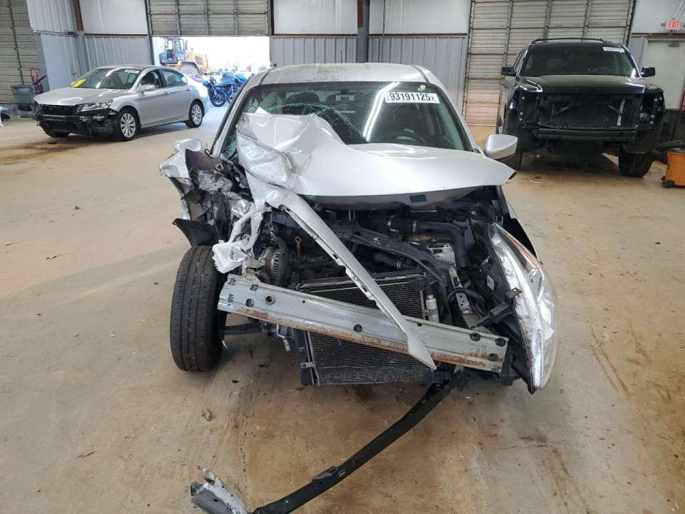 Nissan VERSA 2019 — Copart