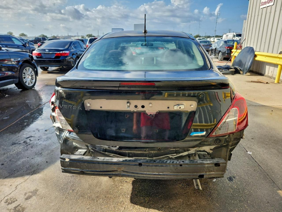 Nissan VERSA 2018 — Copart