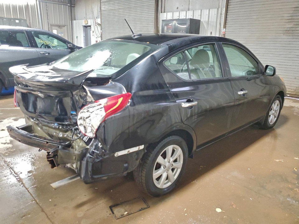 Nissan VERSA 2013 — Copart
