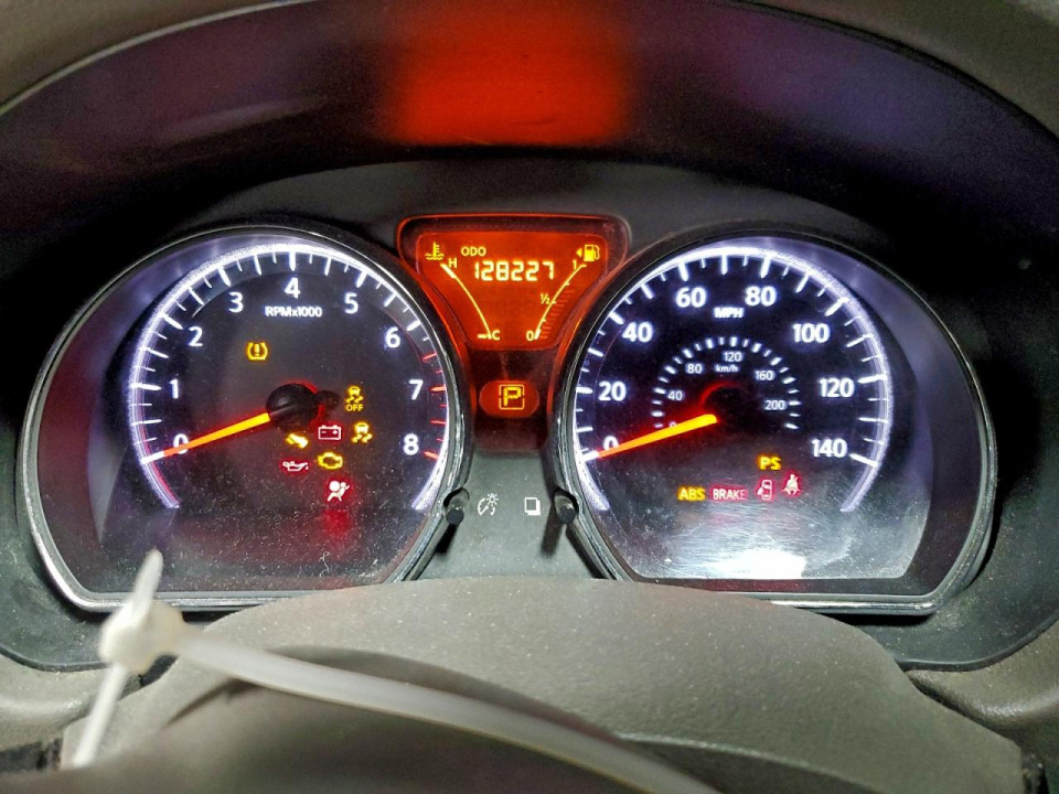 Nissan VERSA 2013 — Copart