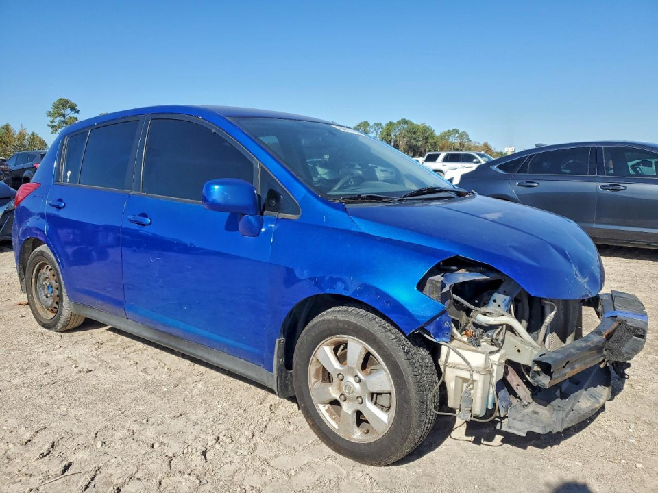 Nissan VERSA 2011 — Copart