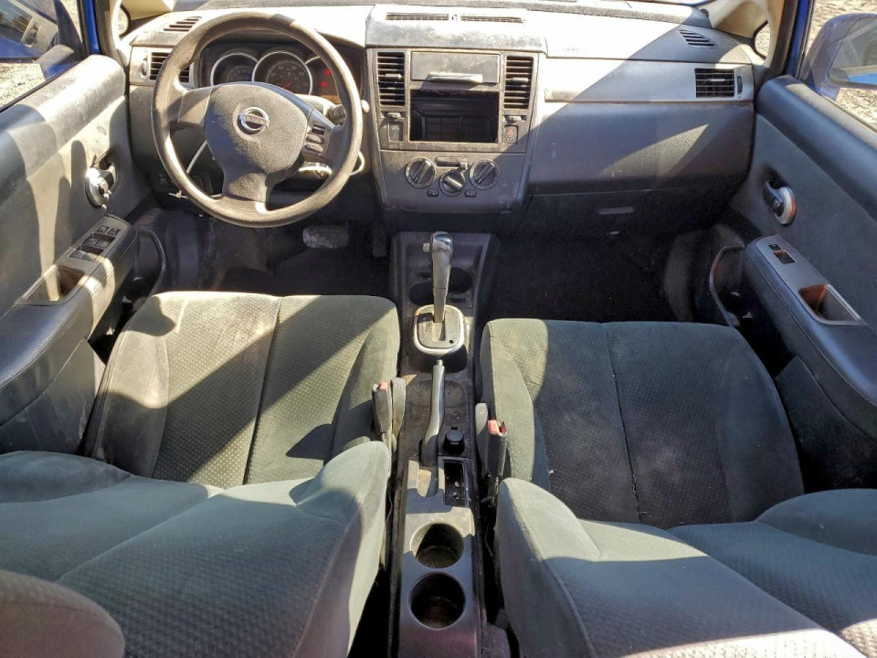 Nissan VERSA 2011 — Copart