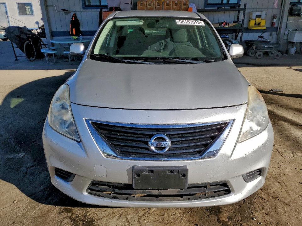 Nissan VERSA 2013 — Copart