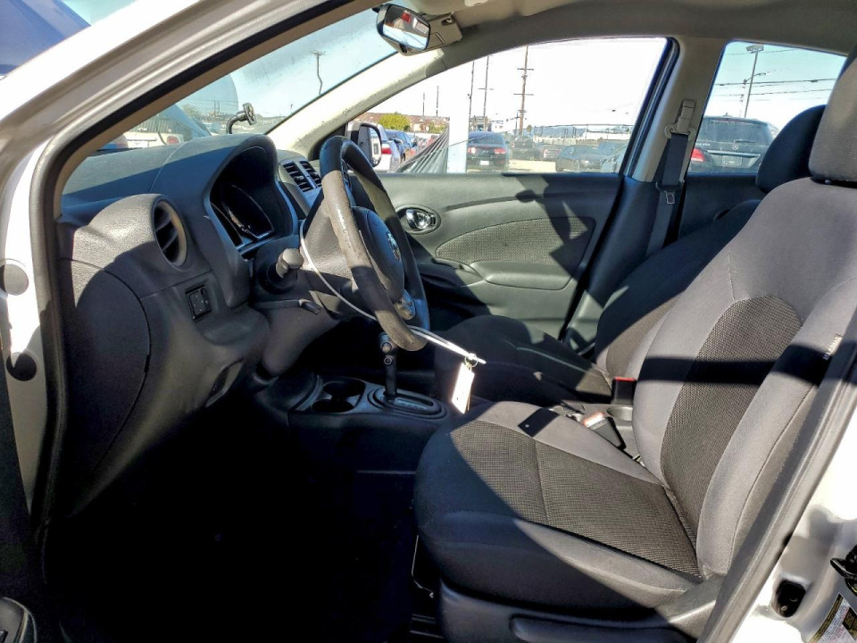 Nissan VERSA 2013 — Copart