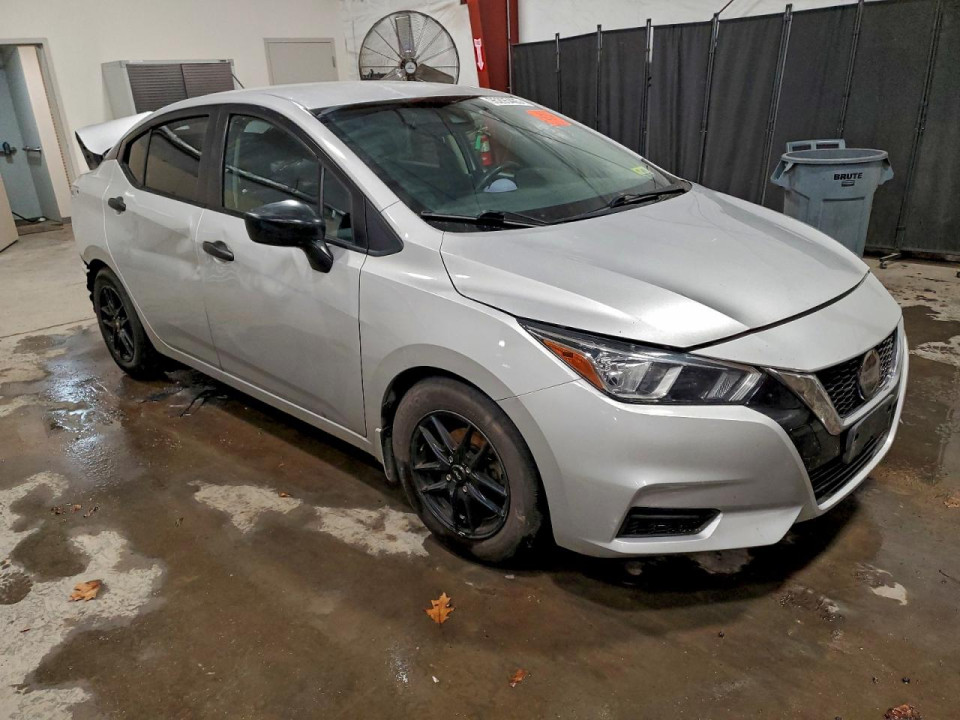 Nissan VERSA 2020 — Copart