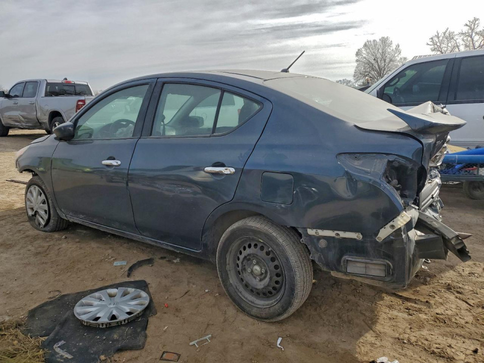 Nissan VERSA 2016 — Copart