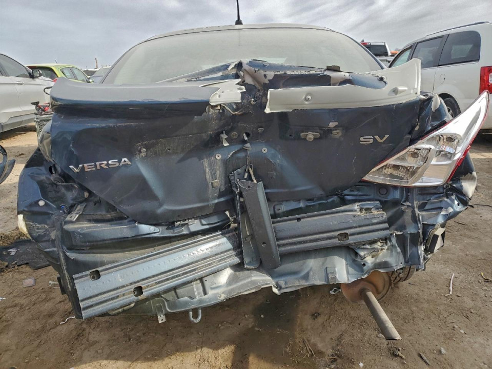 Nissan VERSA 2016 — Copart