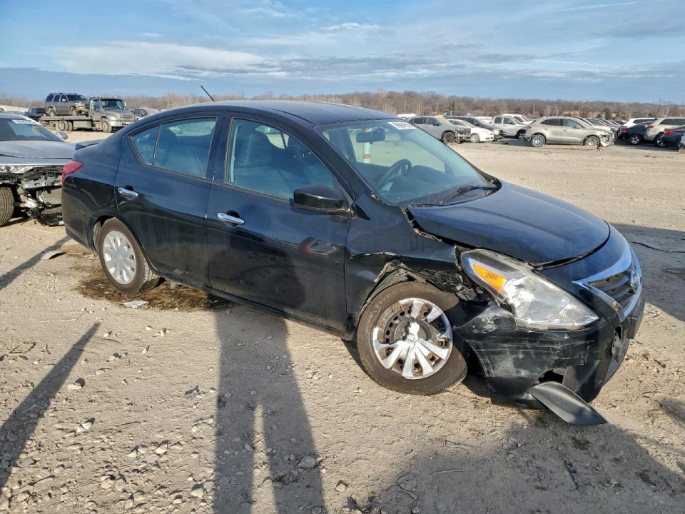 Nissan VERSA 2018 — Copart