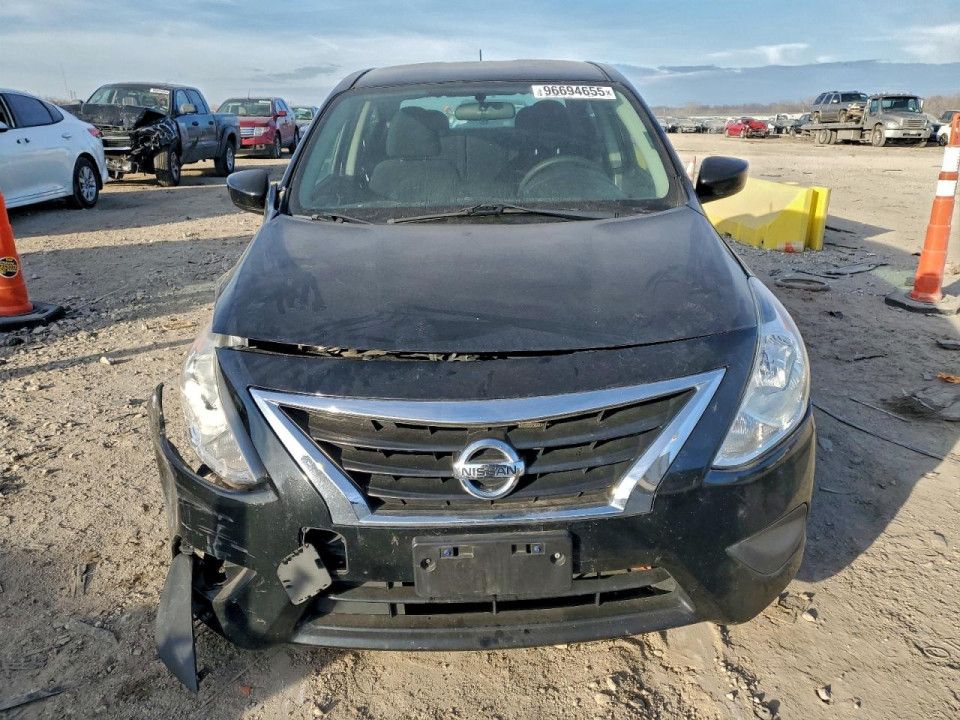 Nissan VERSA 2018 — Copart