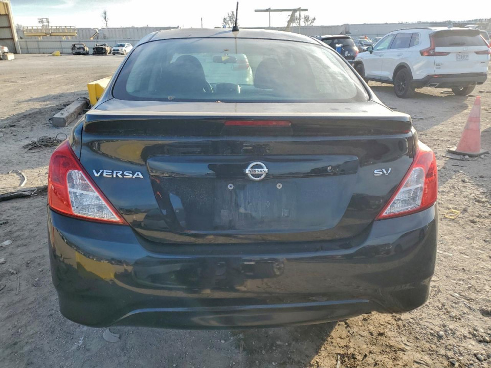 Nissan VERSA 2018 — Copart