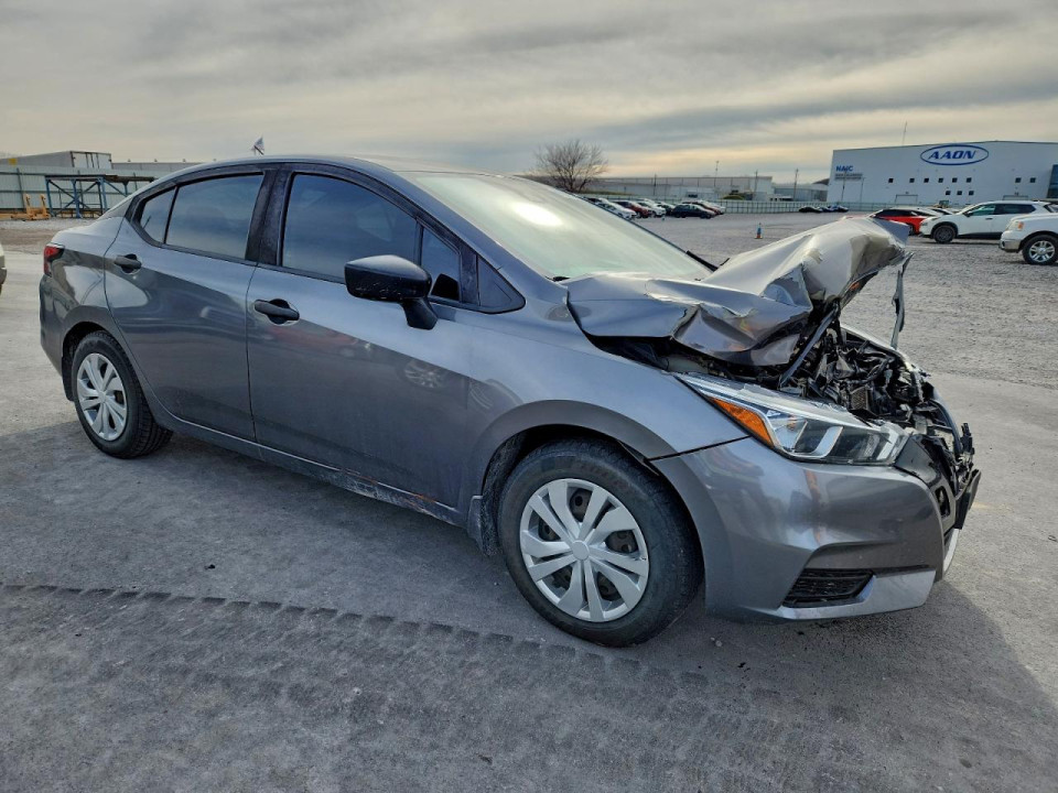 Nissan VERSA 2020 — Copart