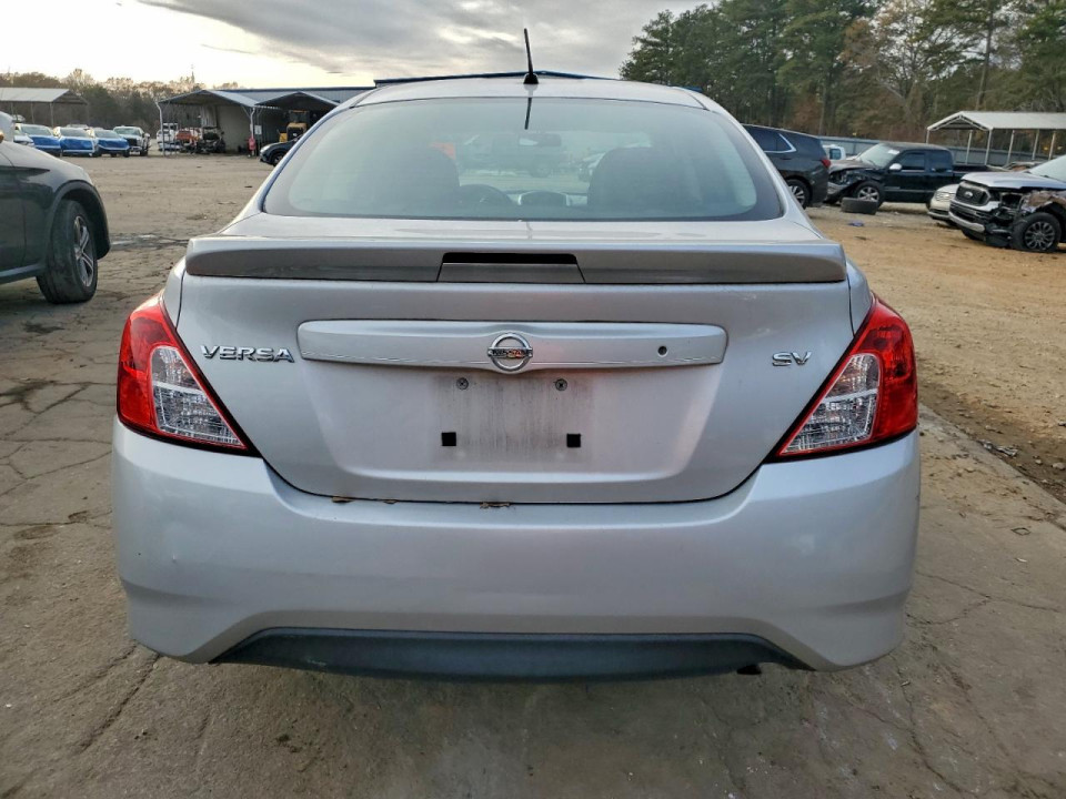 Nissan VERSA 2017 — Copart