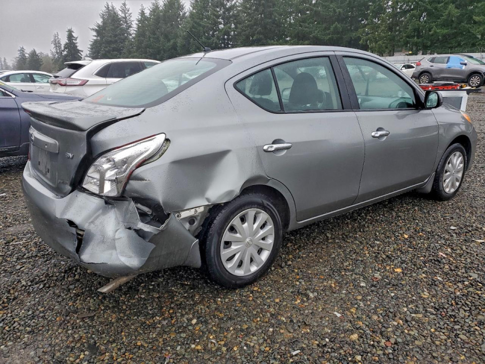 Nissan VERSA 2013 — Copart