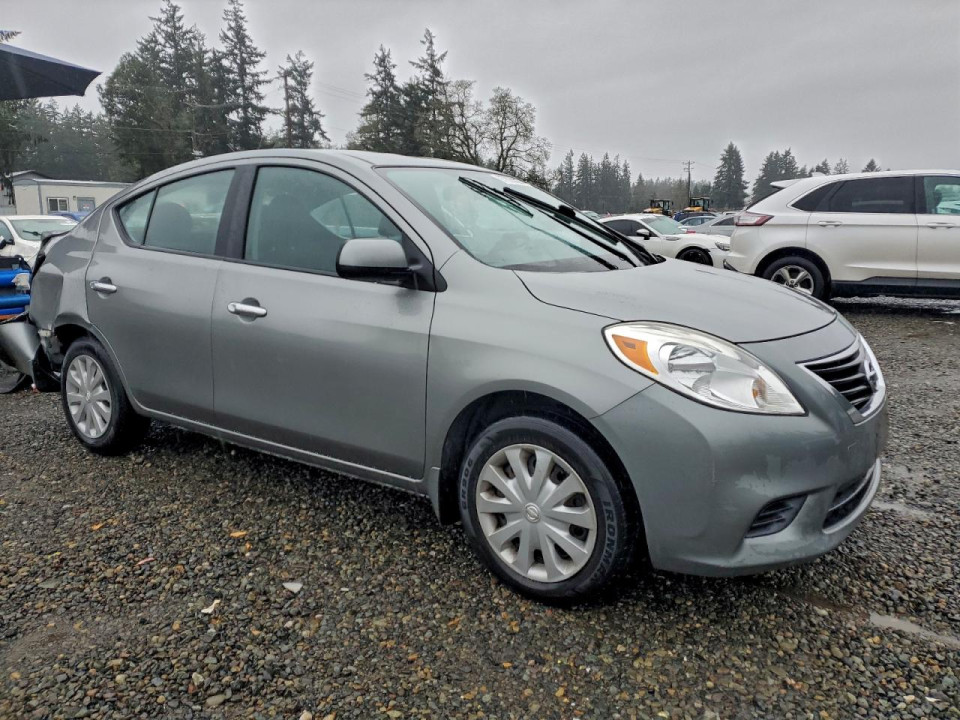 Nissan VERSA 2013 — Copart