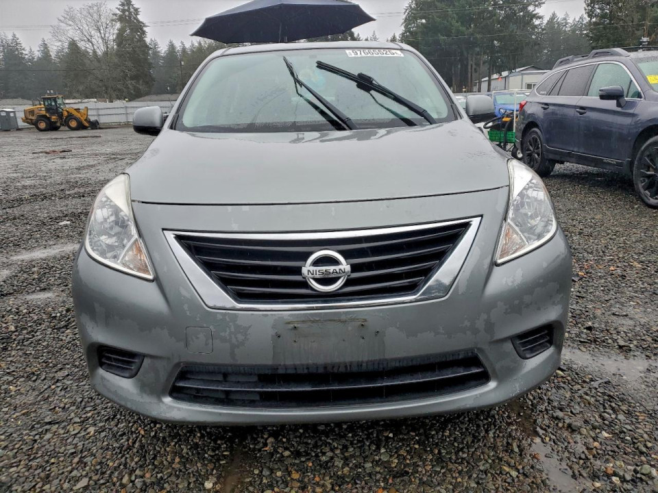 Nissan VERSA 2013 — Copart