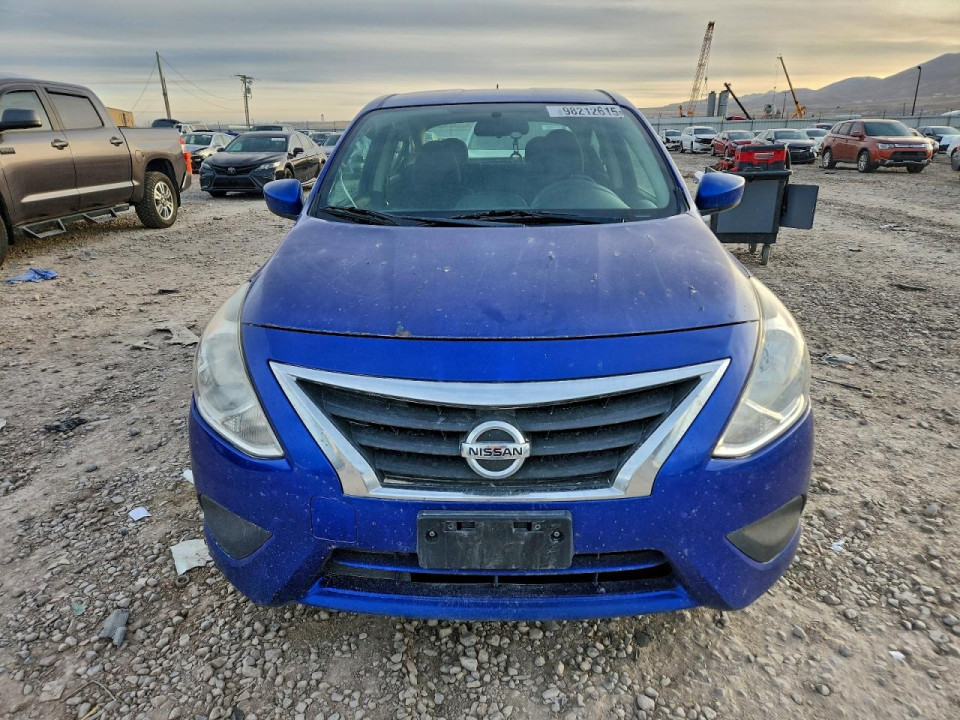 Nissan VERSA 2017 — Copart