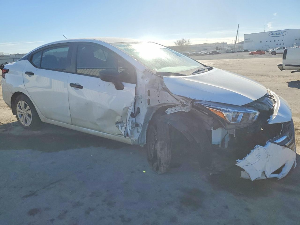 Nissan VERSA 2024 — Copart