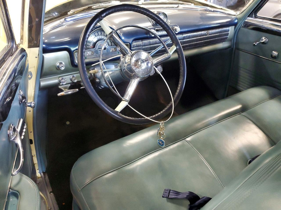 Oldsmobile UK 1952 — Copart