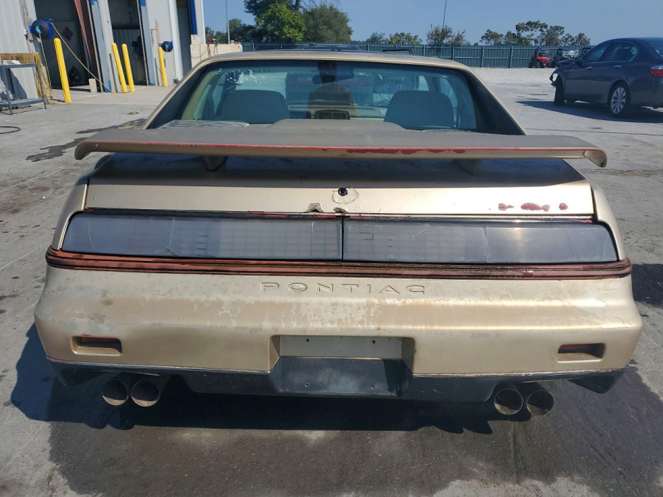 Pontiac FIERO 1986 — Copart