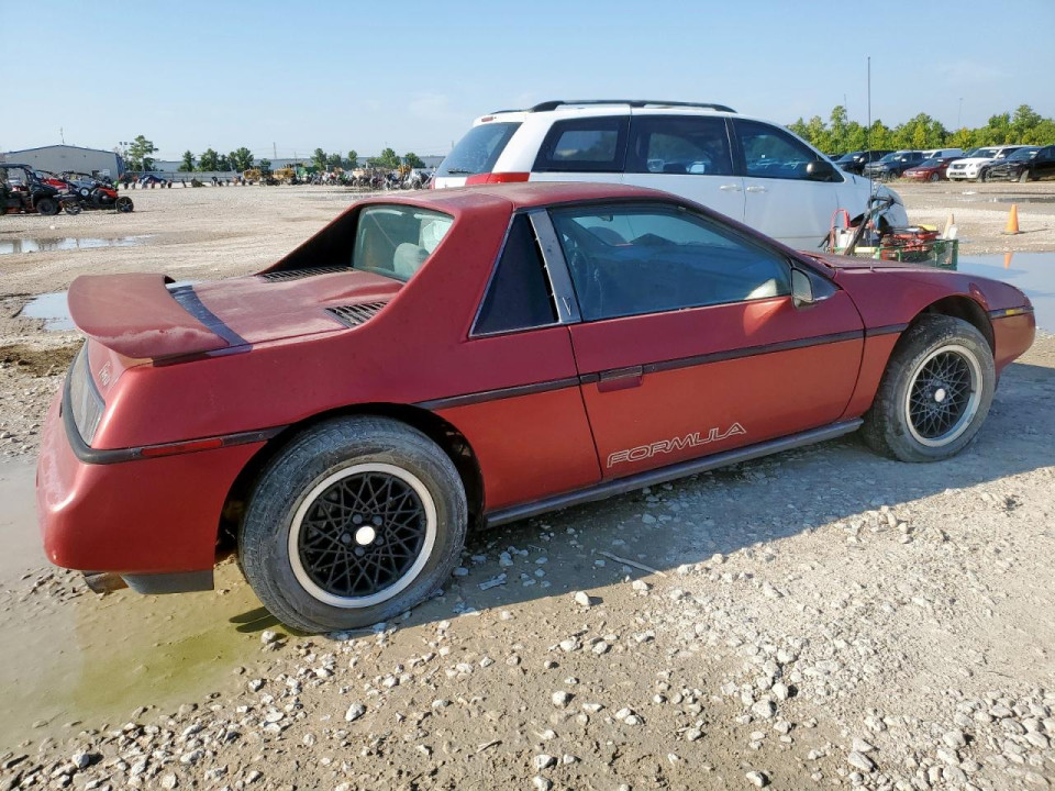 Pontiac FIERO 1988 — Copart