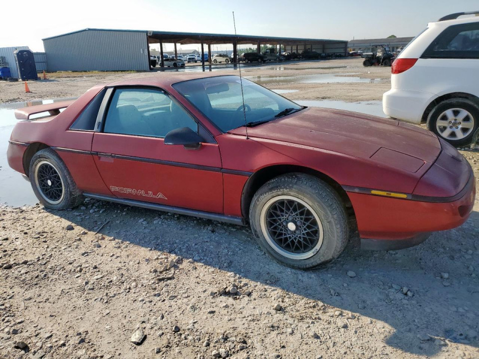 Pontiac FIERO 1988 — Copart