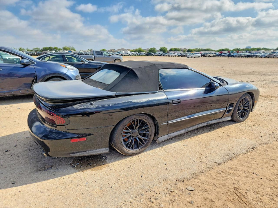 Pontiac FIREBIRD 2002 — Copart