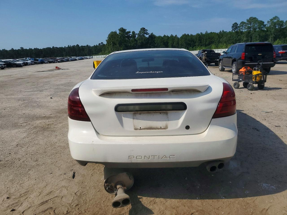 Pontiac GRANDPRIX 2004 — Copart