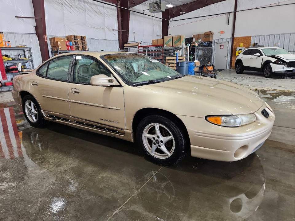 Pontiac GRANDPRIX 2002 — Copart