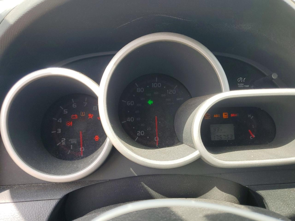 Pontiac VIBE 2010 — Copart