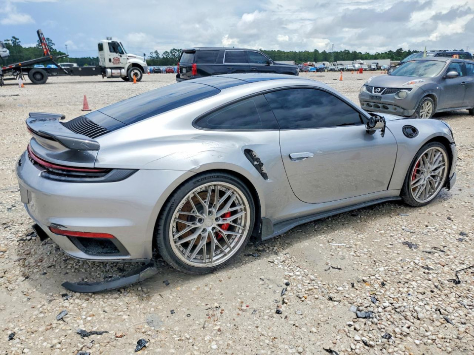 Porsche 911 2021 — Copart