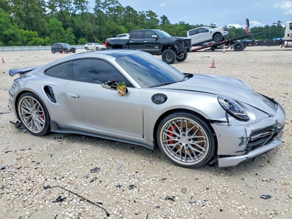 Porsche 911 2021 — Copart