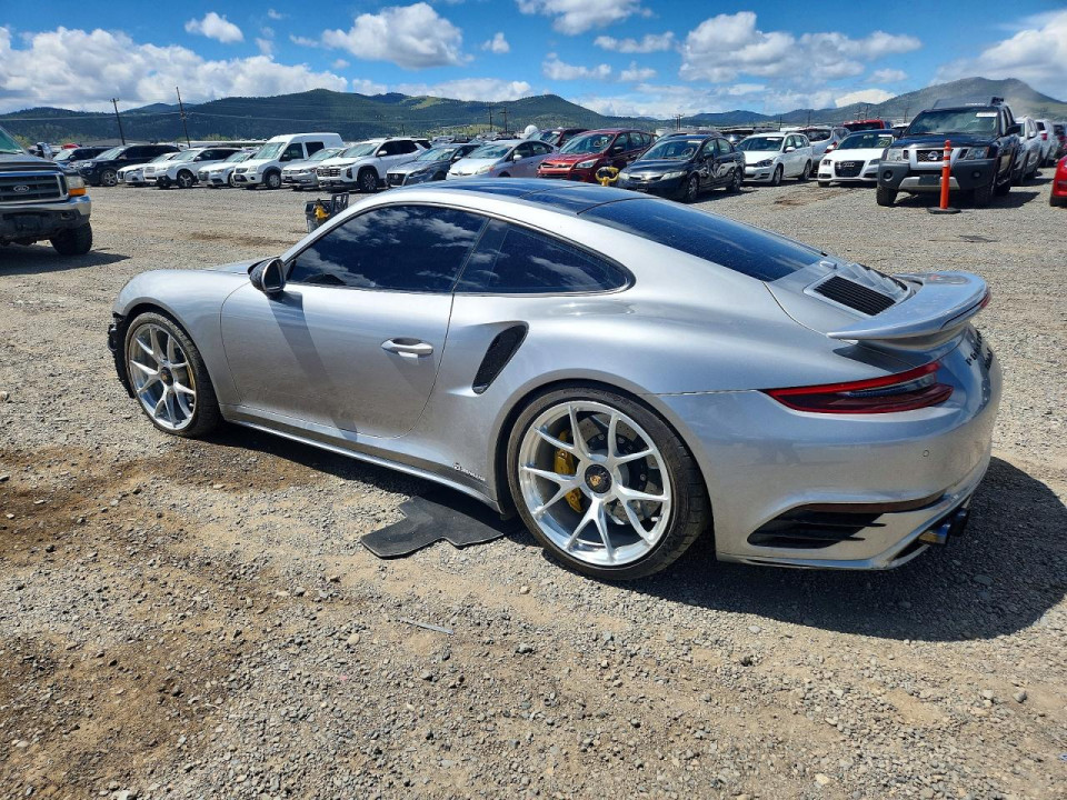 Porsche 911 2017 — Copart